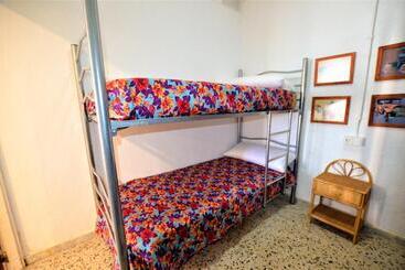 Villa Rosa 10 Personas Montbarbat Costa Brava