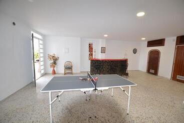 Villa Rosa 10 Personas Montbarbat Costa Brava