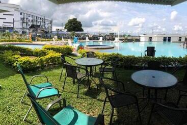 Apartahotel En El Eje Cafetero Cerca Al Parque Del Café