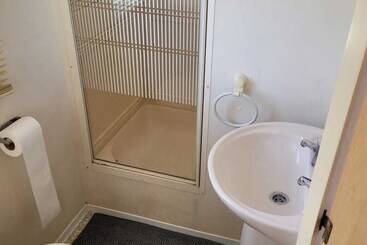 Beautiful 2 Bed Wigwam In Ingoldmells