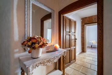پانسیون Boutique Hotel Soukeníkův Dům