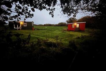 Stepping Stones Glamping ‘the Olive’