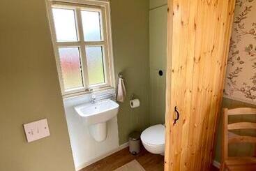 Stepping Stones Glamping ‘the Olive’