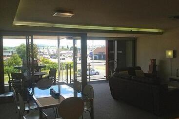Taupo Vista   Taupo Apartment