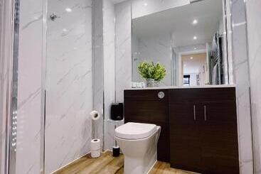 Prosper House Apartment 4