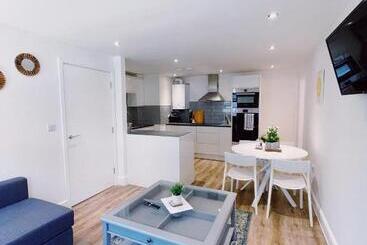 Prosper House Apartment 4