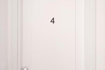 تختخواب و صبحانه Room45