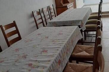 پانسیون Casa Dalys
