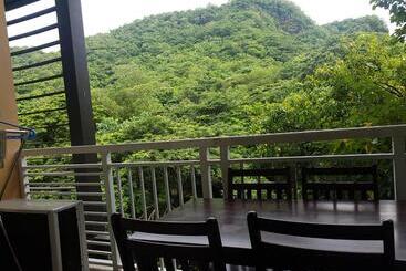 پانسیون Pico De Loro Staycation