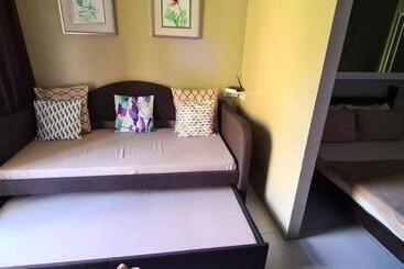 پانسیون Pico De Loro Staycation