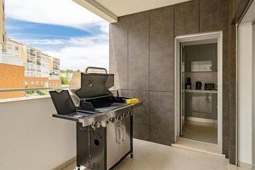 Sea Breeze Deluxe Lagos Apartment By Ideal Homes