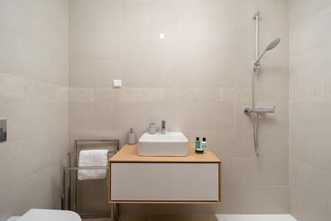 Sea Breeze Deluxe Lagos Apartment By Ideal Homes