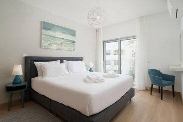 Sea Breeze Deluxe Lagos Apartment By Ideal Homes