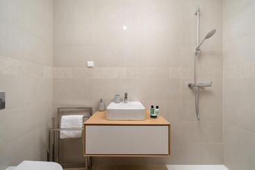 Sea Breeze Deluxe Lagos Apartment By Ideal Homes