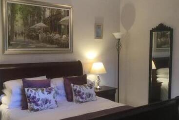 Tullybeggs B&b