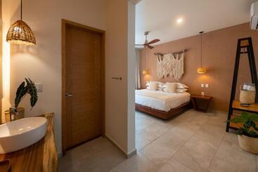 هتل Casa Bicachi   Adults Only