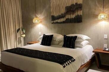 هتل Casa Bicachi Adults Only