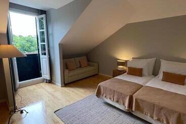 Pier House Accommodation