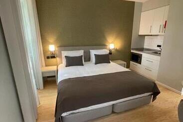 Pier House Accommodation