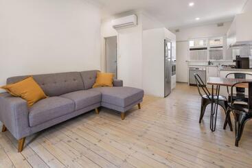 Stay Here On Pier 2 Bdrm Sleeps 4 Beach Wifi