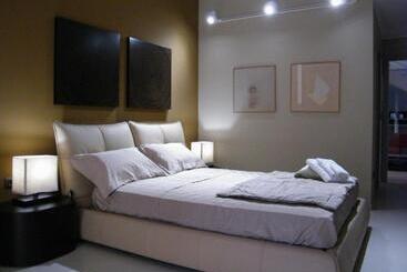 Villa Floyd Charming Rooms B&b