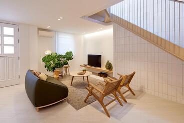 Bougainvillea 33 By My Cozy Home