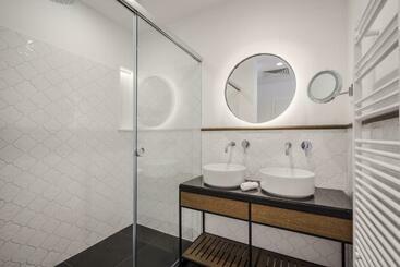 هتل Budapest Eye  Boutique Suites, By Bqa