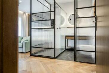 هتل Budapest Eye  Boutique Suites, By Bqa