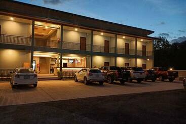 هتل น้ำเค็มอินน์ Namkhem Inn