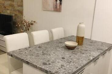 آپارتمانهای توریستها N62 I N63