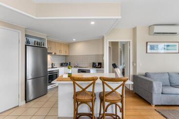 Курорт Salt   2brm Apartment With Spa Bath And Ocean Views