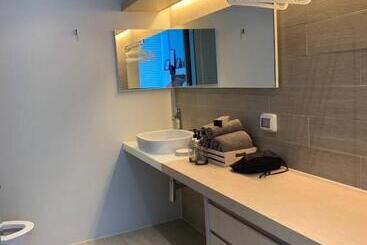 Veranda Residences Pattaya By Phung