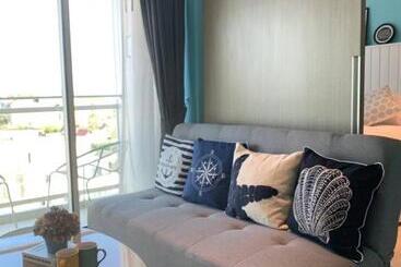 Veranda Residences Pattaya By Phung
