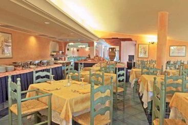 هتل Club Li Cupulatti