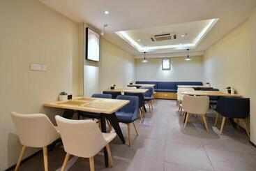 Hanting Hotel Baoding South Chaoyang Street
