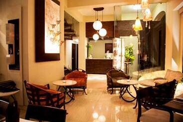 Plaza Gallery Hotel Boutique