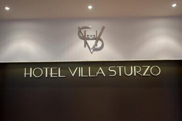هتل Villa Sturzo