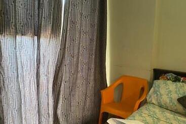 Favila Condotel Unit 150 Newport Boulevard Near Airport Terminal 3 And All Other Airport