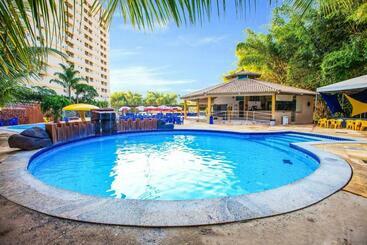 Golden Dolphin Com Café Da Manhã! Piscinas 24h