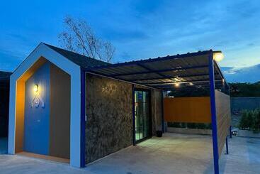 호스텔 Chics Resort ชิคส์รีสอร์ท