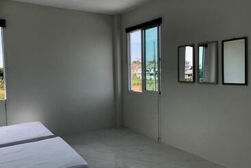 호스텔 Chics Resort ชิคส์รีสอร์ท