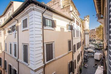 تختخواب و صبحانه Giubbonari Street