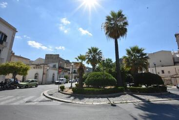 تختخواب و صبحانه Sicilia Bedda House