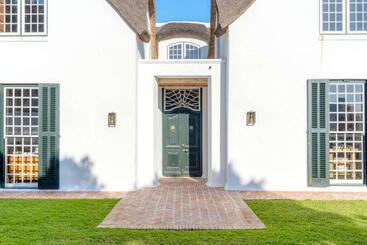 De Mond By Top Destinations Rentals