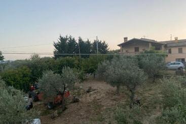 هتل Agriturismo Casa Orsini