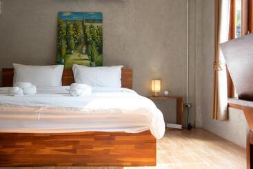 Отель Banmai87 Guest House บ้านไม้87 เกสต์เฮ้าส์