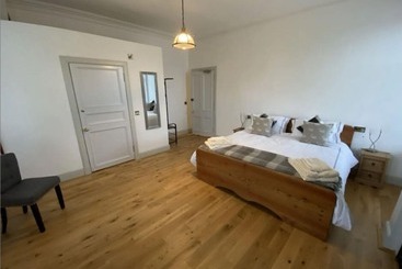 هتل Manor House