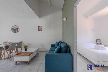 Le Cannetois   2 Chambres   Wifi   Parking