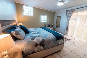 Meerkat Manor Self Catering & Accommodation Windhoek