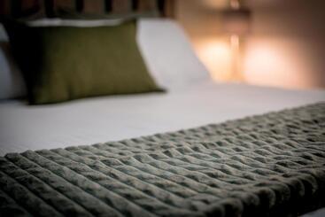 Meerkat Manor Self Catering & Accommodation Windhoek